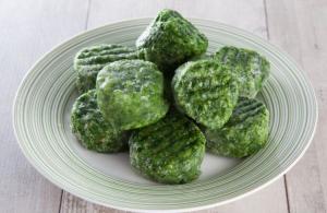 Frozen spinach: cooking recipes Frozen spinach benefits and harms
